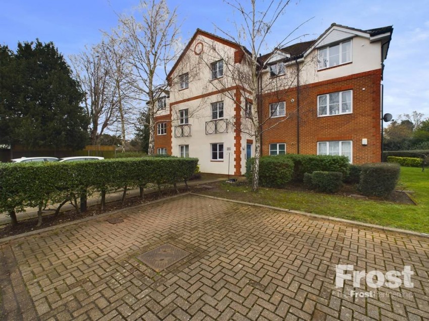 Images for Sunbury-on-Thames, Surrey EAID:2640919782 BID:FEL
