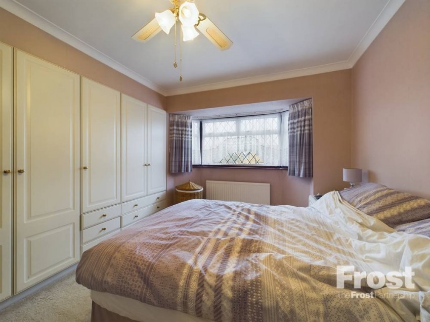Images for Sunbury-on-Thames, Surrey EAID:2640919782 BID:FEL