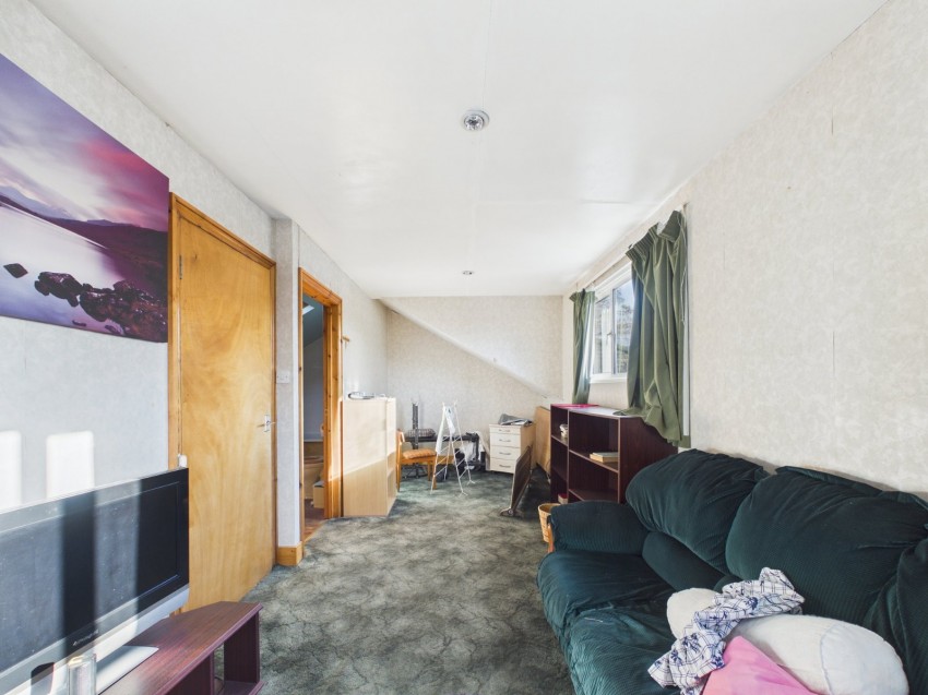 Images for Feltham EAID:2640919782 BID:FEL