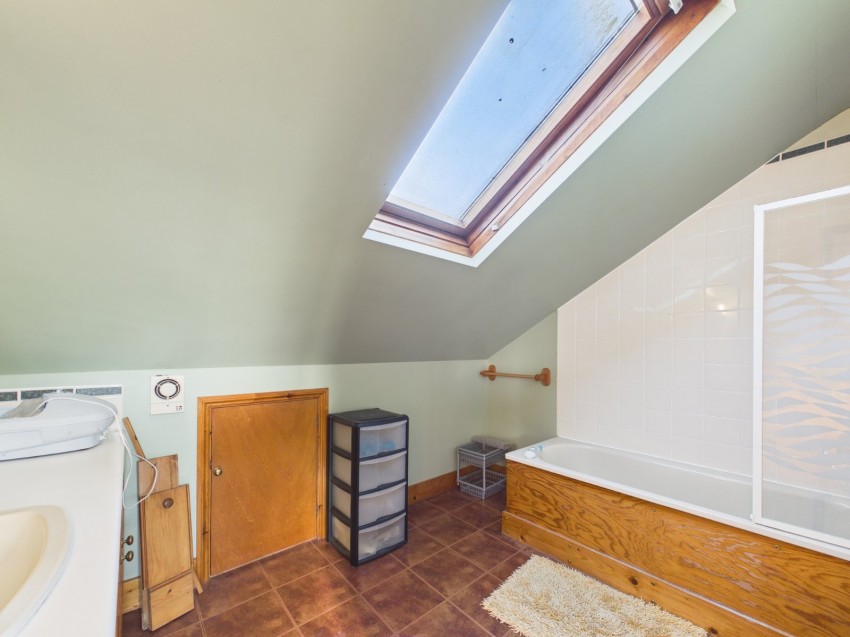 Images for Feltham EAID:2640919782 BID:FEL