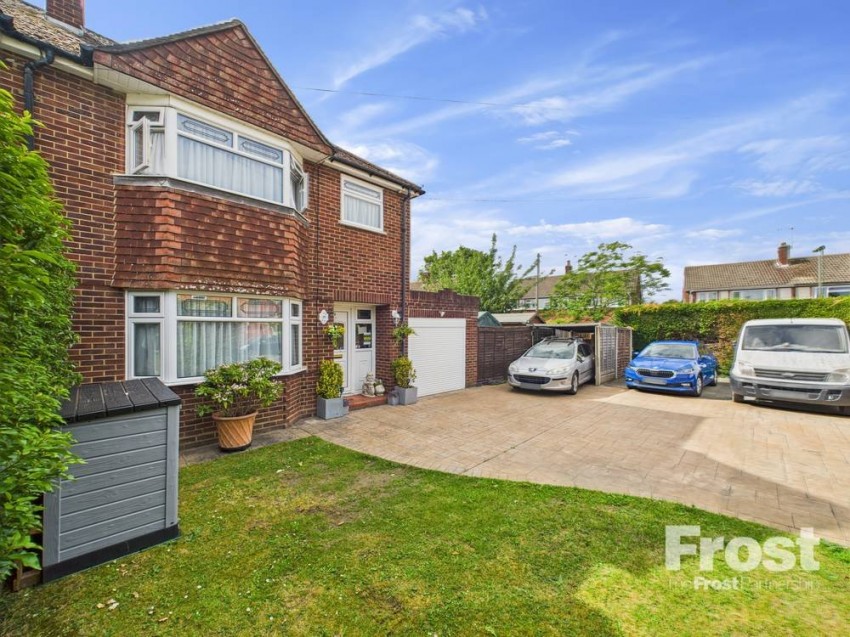 Images for Sunbury-on-Thames, Surrey EAID:2640919782 BID:FEL