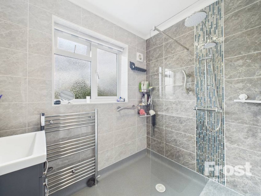 Images for Sunbury-on-Thames, Surrey EAID:2640919782 BID:FEL