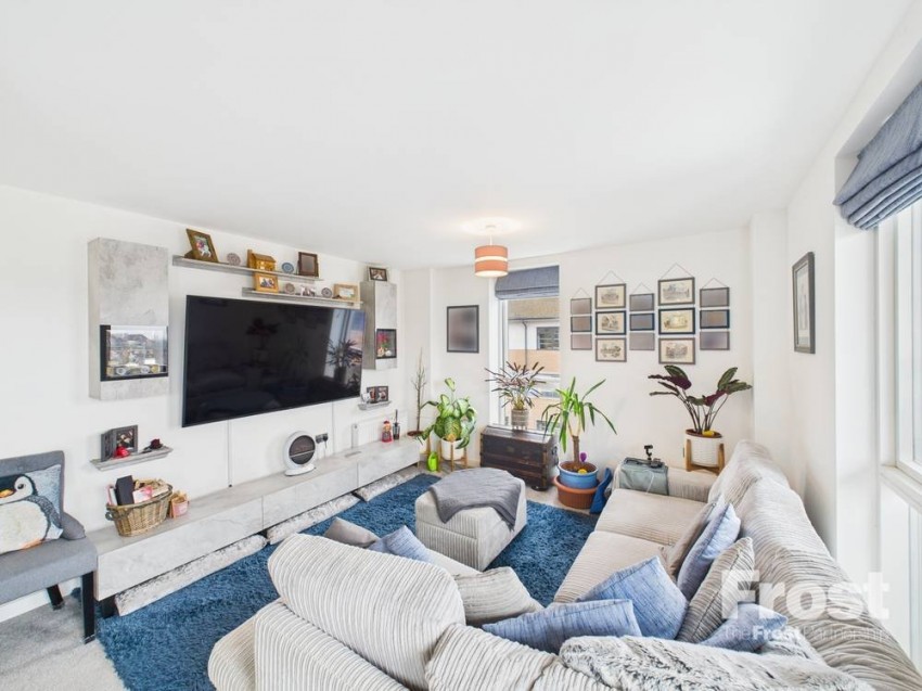 Images for Feltham EAID:2640919782 BID:FEL