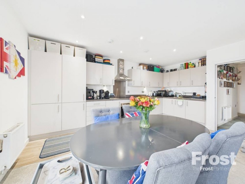 Images for Feltham EAID:2640919782 BID:FEL