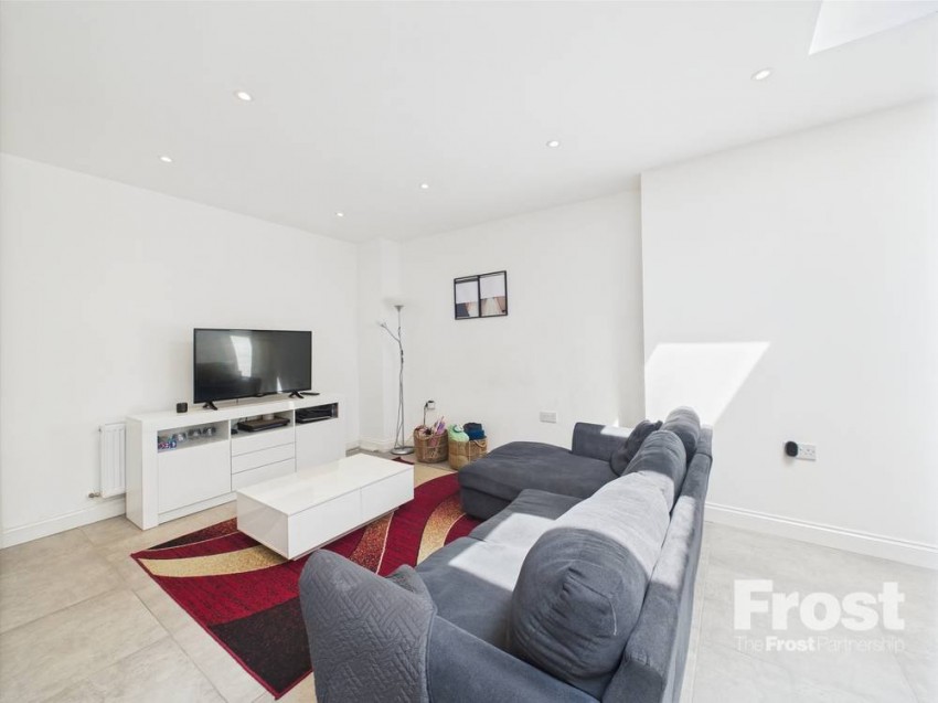 Images for Feltham EAID:2640919782 BID:FEL