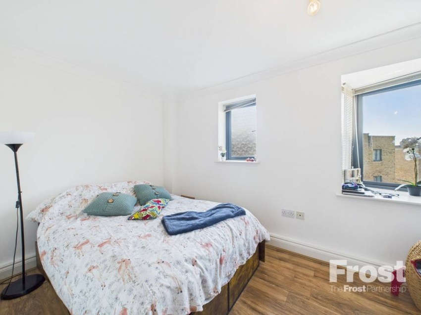 Images for Hatton Road, Bedfont, Greater London EAID:2640919782 BID:FEL