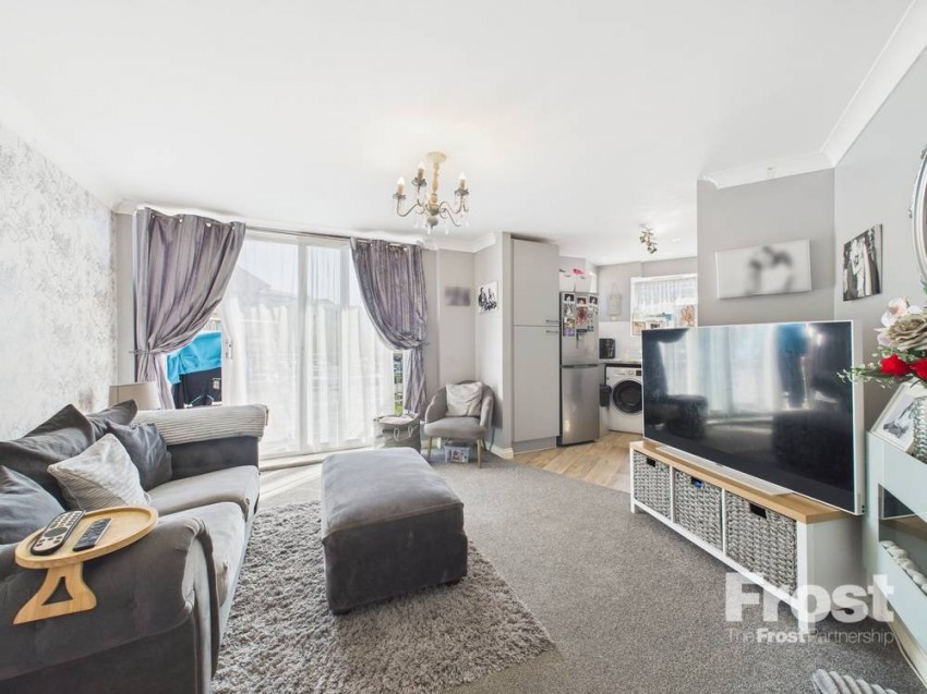 Images for Feltham EAID:2640919782 BID:FEL