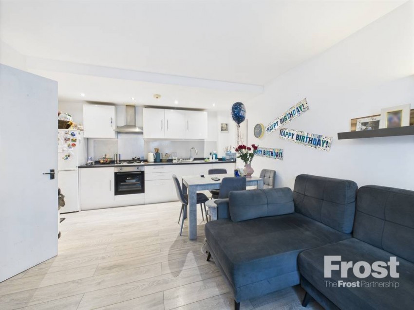 Images for Feltham, Middlesex EAID:2640919782 BID:FEL