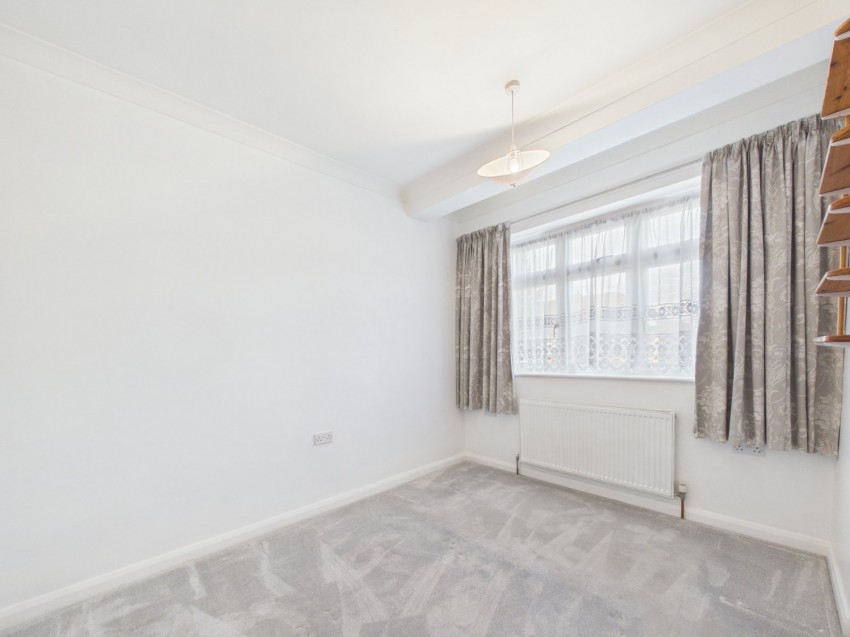 Images for Feltham EAID:2640919782 BID:FEL