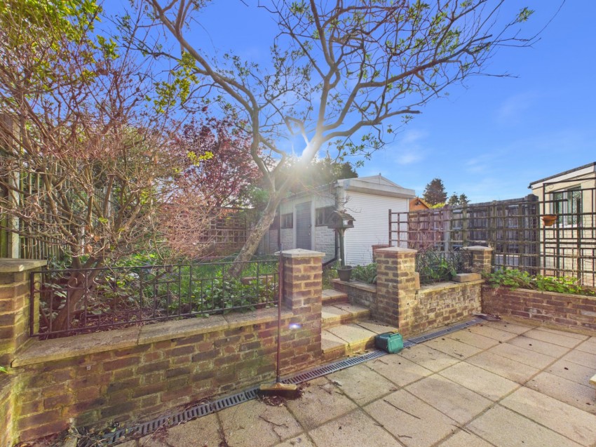 Images for Feltham EAID:2640919782 BID:FEL