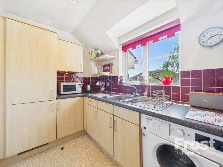 Images for Sunbury-on-Thames, Surrey EAID:2640919782 BID:FEL