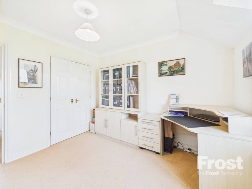 Images for Sunbury-on-Thames, Surrey EAID:2640919782 BID:FEL