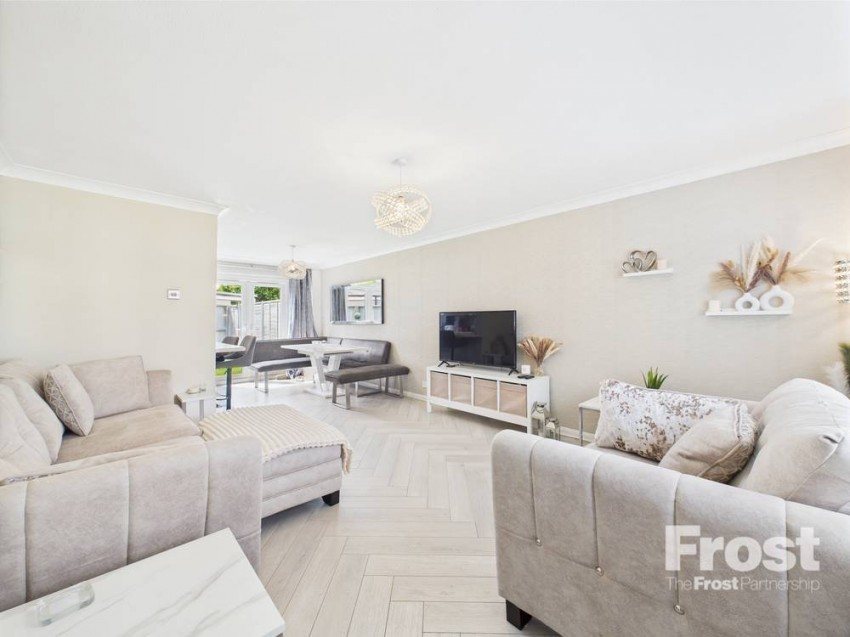 Images for Sunbury-on-Thames, Surrey EAID:2640919782 BID:FEL