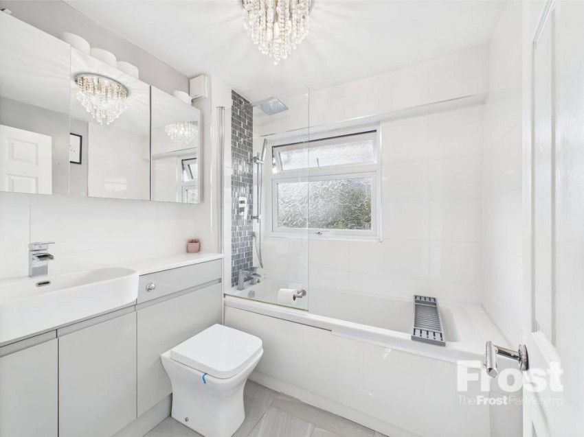 Images for Sunbury-on-Thames, Surrey EAID:2640919782 BID:FEL