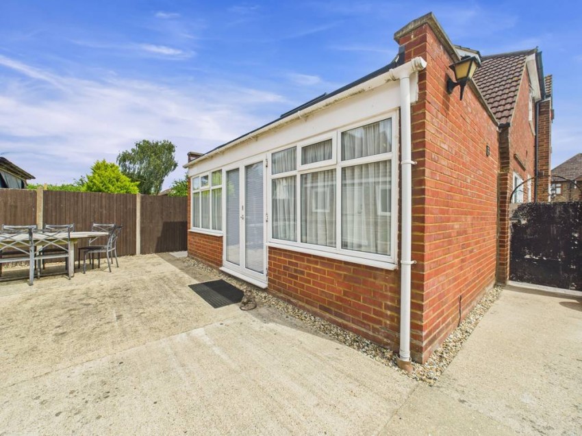 Images for Hanworth, Middlesex EAID:2640919782 BID:FEL