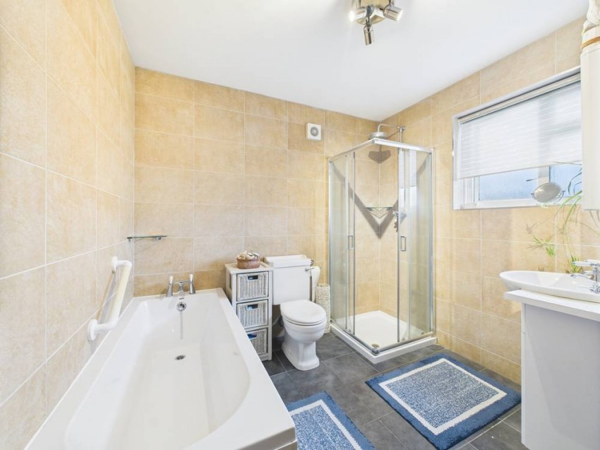 Images for Hanworth, Middlesex EAID:2640919782 BID:FEL