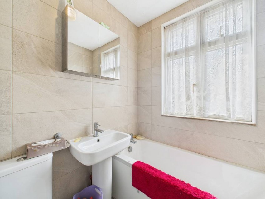 Images for Feltham, Middlesex EAID:2640919782 BID:FEL