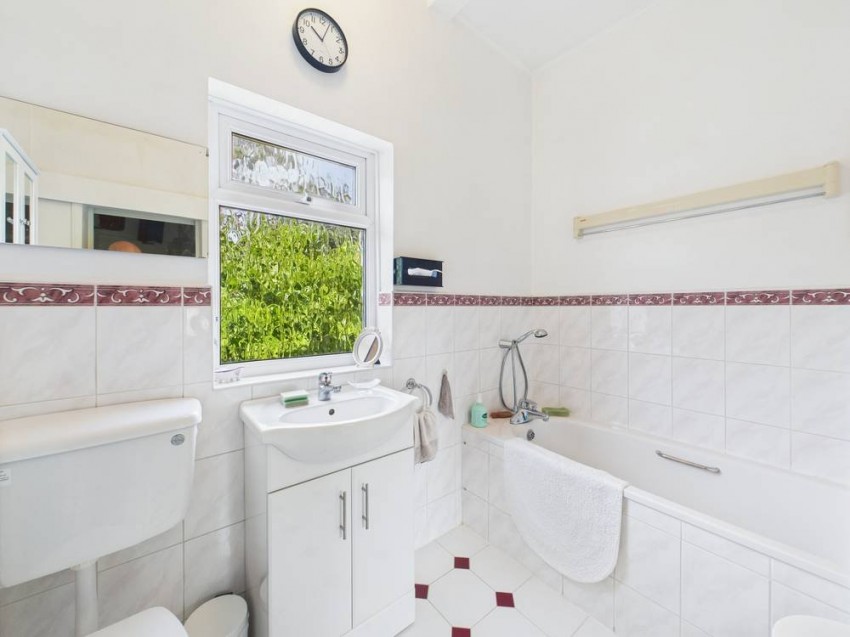Images for Feltham, Middlesex EAID:2640919782 BID:FEL