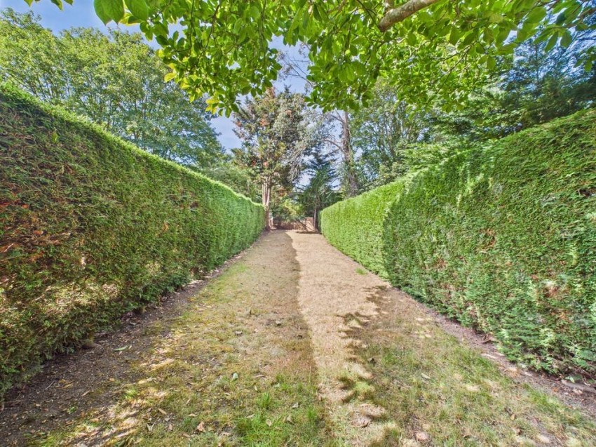 Images for Feltham, Middlesex EAID:2640919782 BID:FEL
