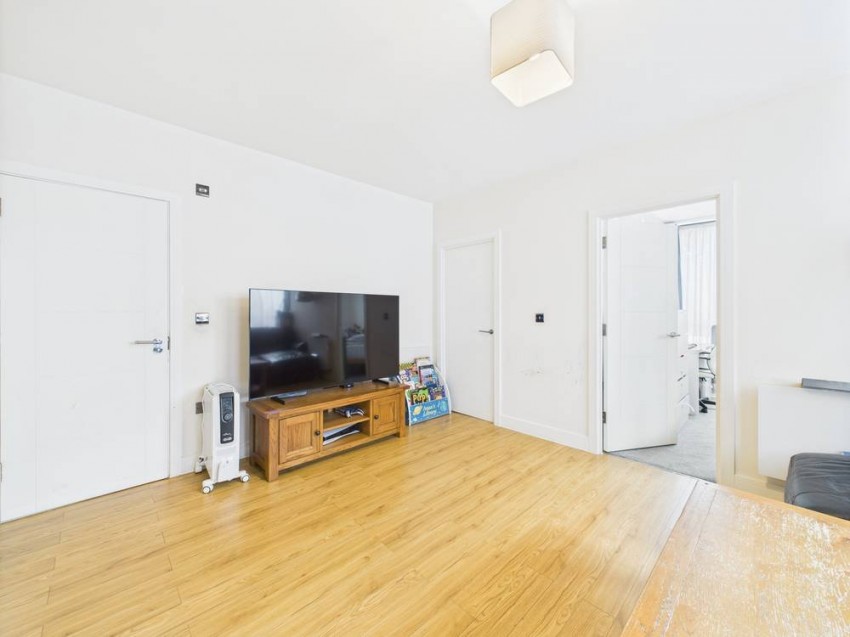 Images for Sunbury-on-Thames, Surrey EAID:2640919782 BID:FEL