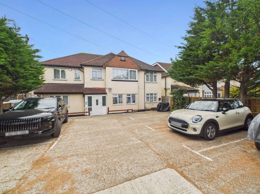 Images for Feltham, Surrey EAID:2640919782 BID:FEL