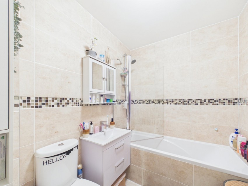 Images for Feltham EAID:2640919782 BID:FEL