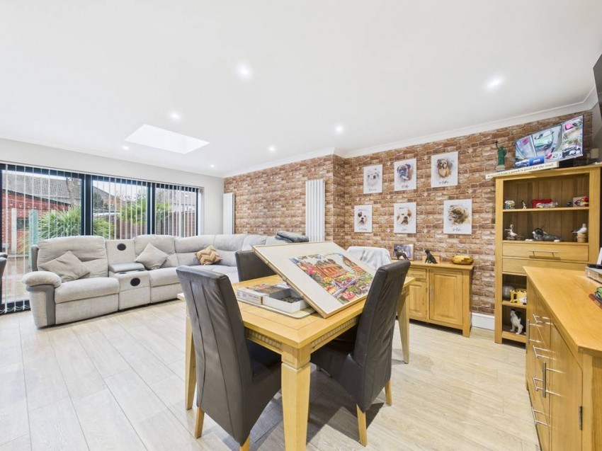 Images for Feltham, Middlesex EAID:2640919782 BID:FEL