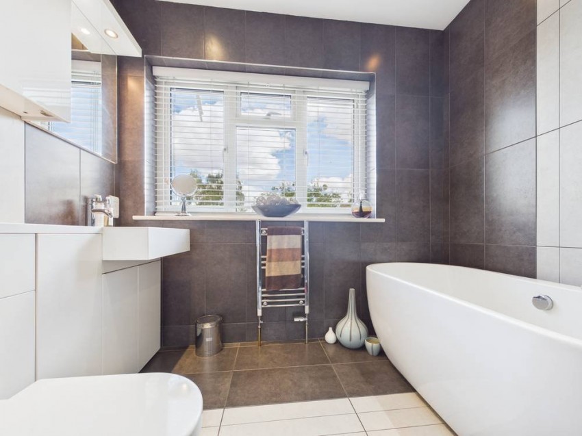 Images for Feltham, Middlesex EAID:2640919782 BID:FEL