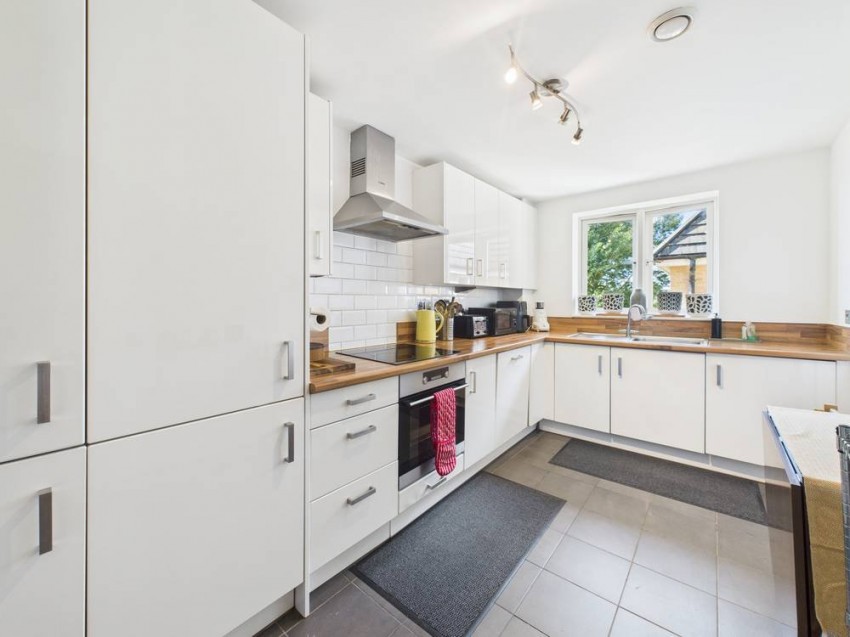 Images for Hounslow EAID:2640919782 BID:FEL