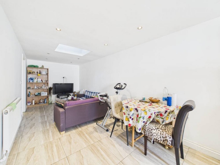Images for Feltham, Middlesex EAID:2640919782 BID:FEL