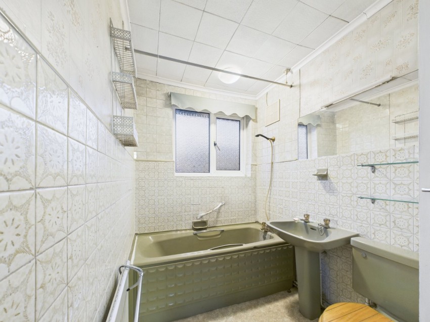 Images for Feltham EAID:2640919782 BID:FEL