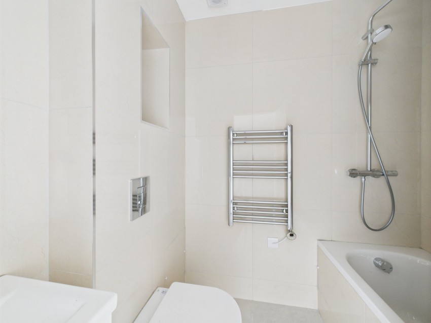 Images for Feltham, Middlesex EAID:2640919782 BID:FEL