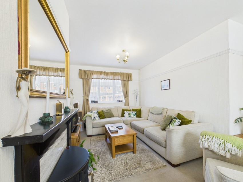 Images for Feltham, Middlesex EAID:2640919782 BID:FEL