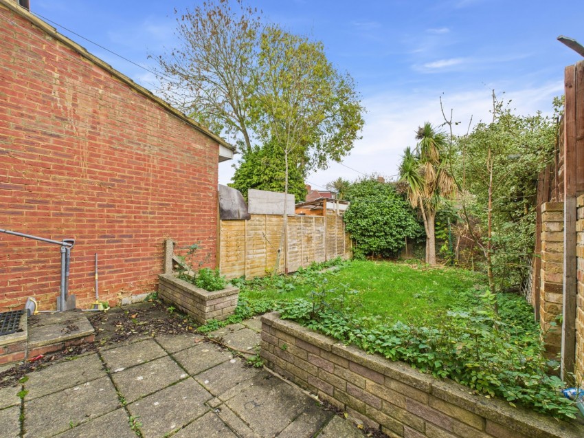 Images for Feltham, Middlesex EAID:2640919782 BID:FEL