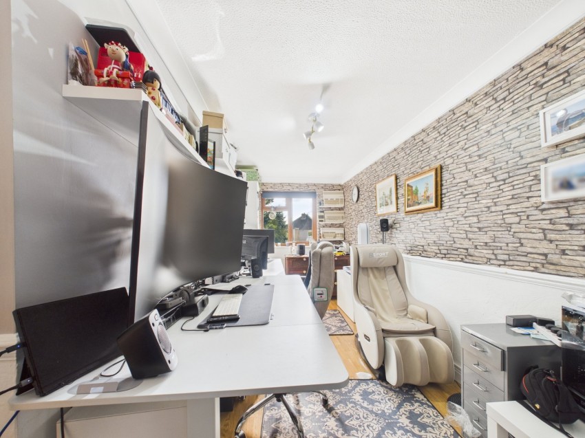 Images for Feltham, Middlesex EAID:2640919782 BID:FEL