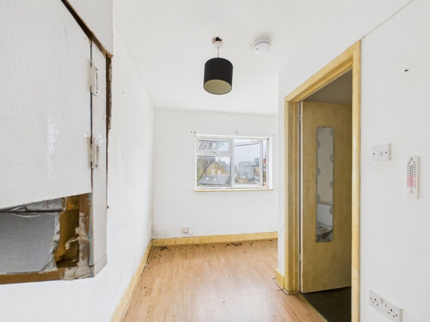 Images for Feltham, Middlesex EAID:2640919782 BID:FEL