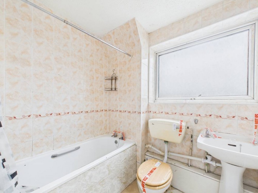 Images for Feltham, Middlesex EAID:2640919782 BID:FEL