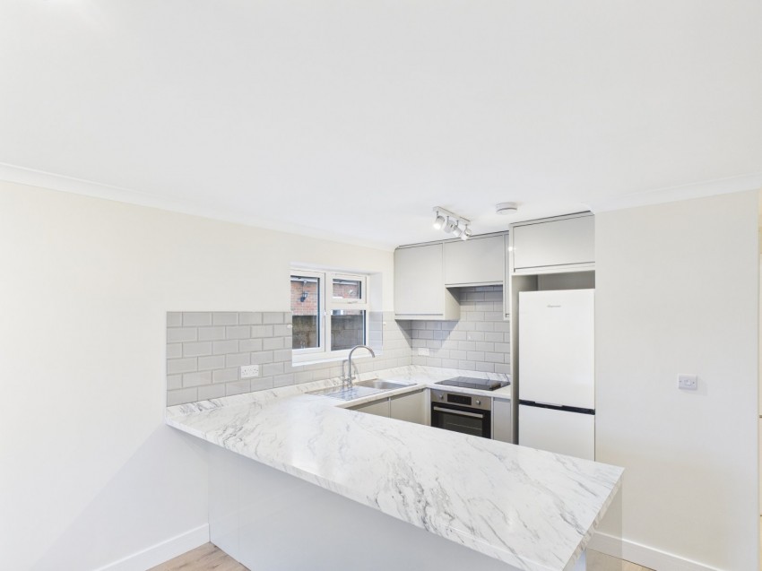 Images for Ashford, Surrey EAID:2640919782 BID:ASH