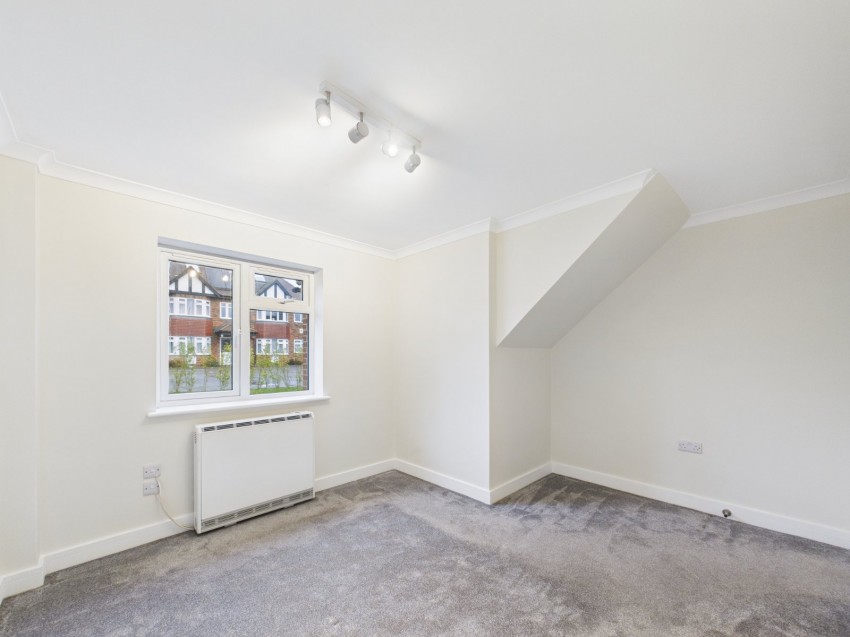 Images for Ashford, Surrey EAID:2640919782 BID:ASH