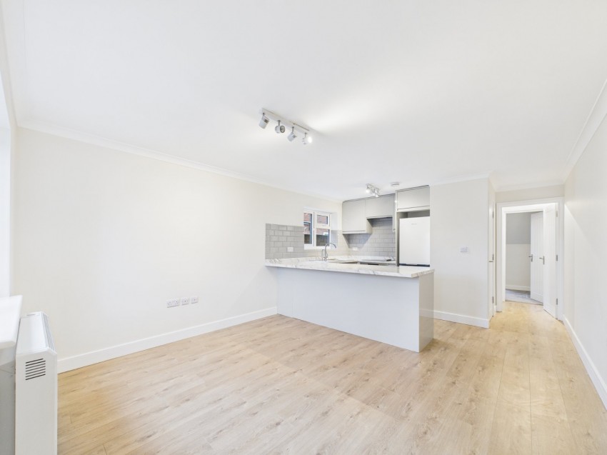 Images for Ashford, Surrey EAID:2640919782 BID:ASH