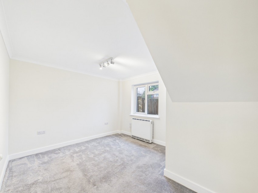 Images for Ashford, Surrey EAID:2640919782 BID:ASH