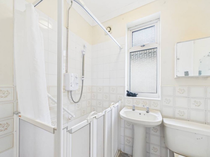 Images for Feltham, Middlesex EAID:2640919782 BID:FEL