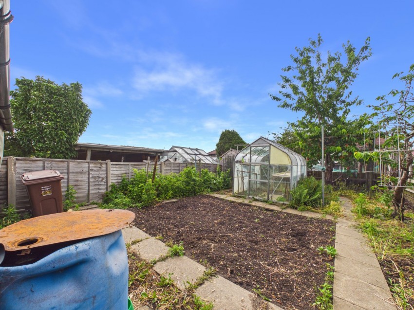 Images for Feltham, Middlesex EAID:2640919782 BID:FEL
