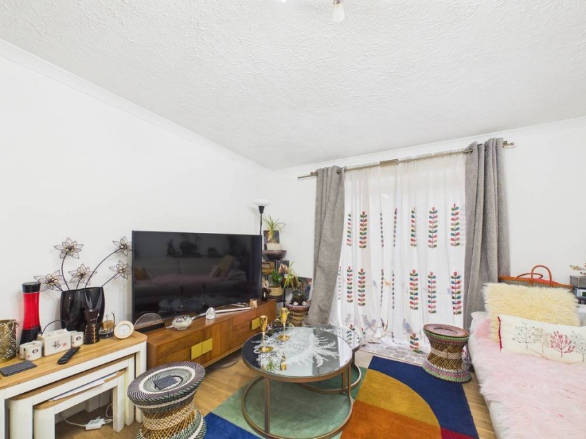 Images for Feltham EAID:2640919782 BID:FEL