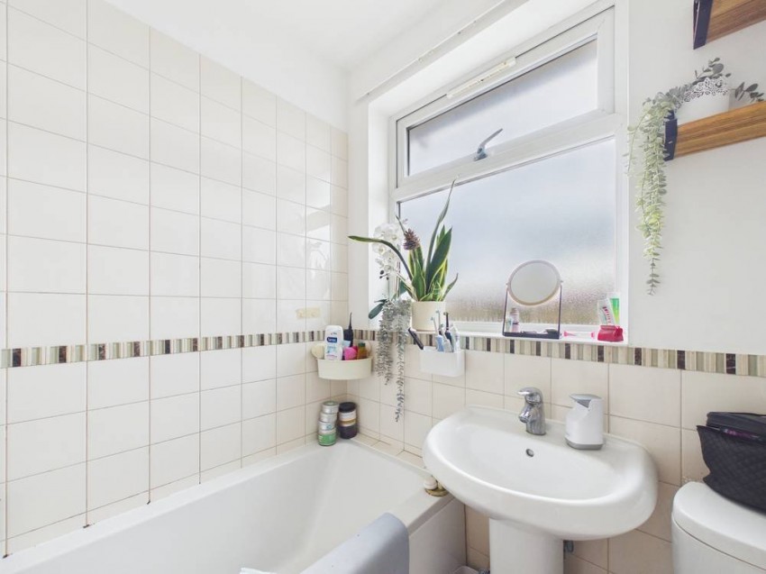 Images for Hanworth, Middlesex EAID:2640919782 BID:FEL