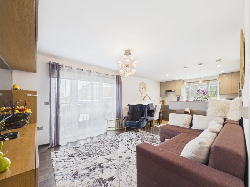 Images for Feltham EAID:2640919782 BID:FEL