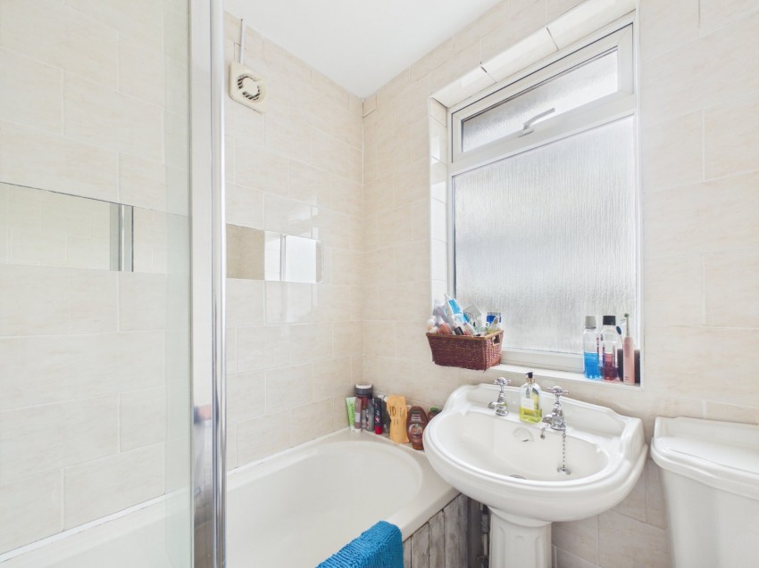 Images for Feltham, Middlesex EAID:2640919782 BID:FEL