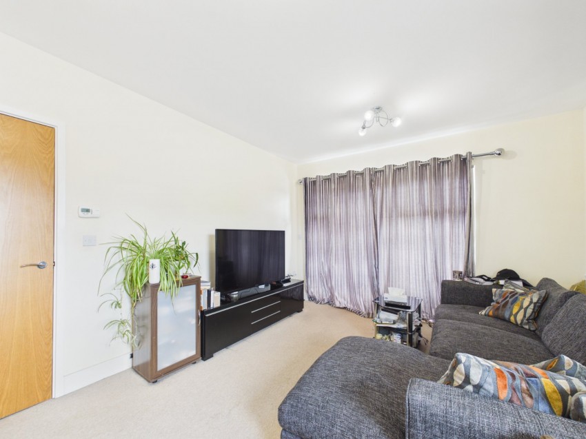 Images for Feltham EAID:2640919782 BID:FEL