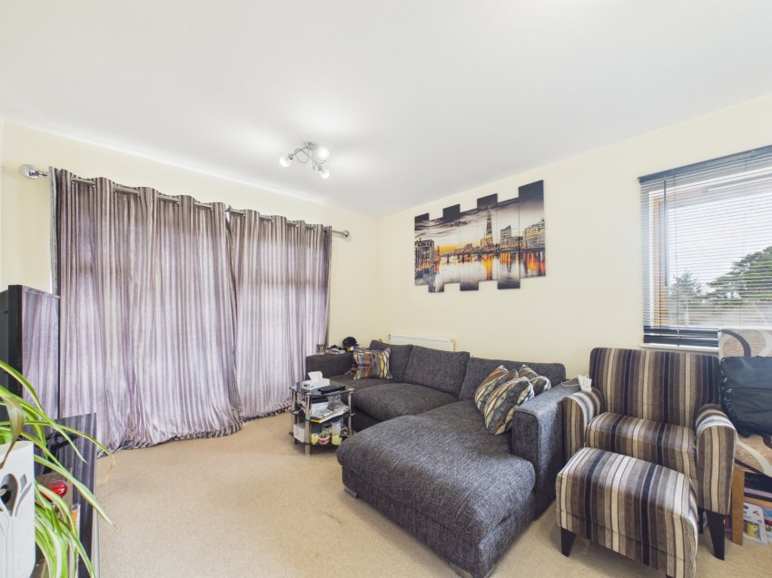 Images for Feltham EAID:2640919782 BID:FEL