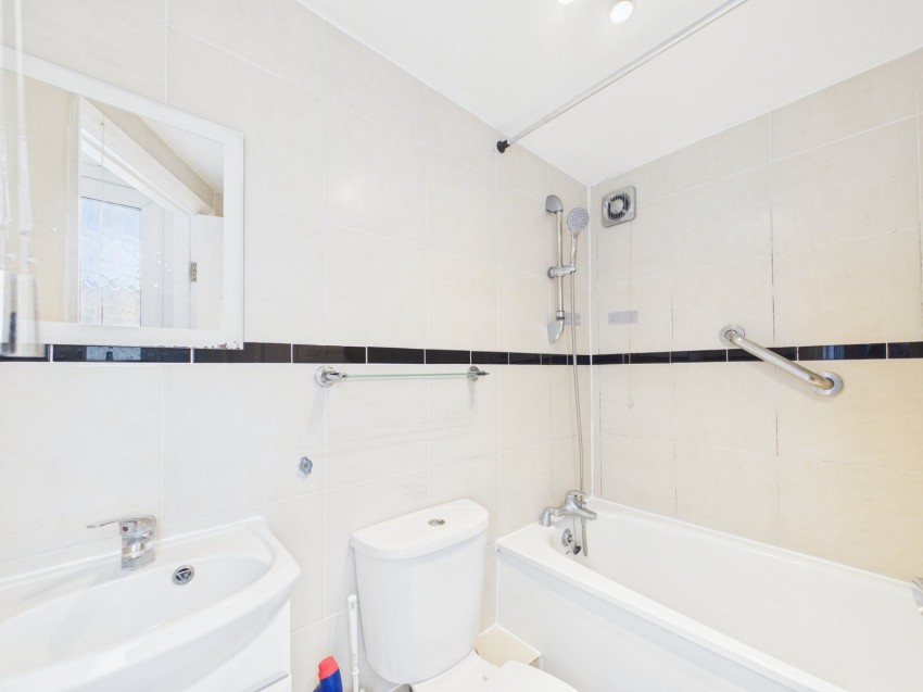 Images for Feltham EAID:2640919782 BID:FEL